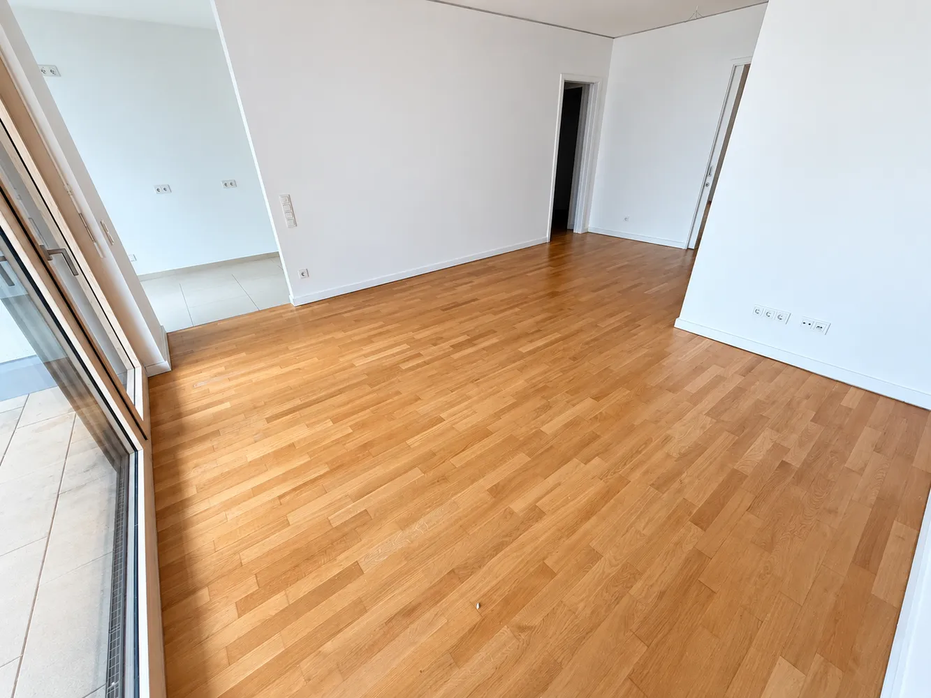 3 Zimmer Wohnung mit 93 m² in Frankfurt am Main – Bild 3