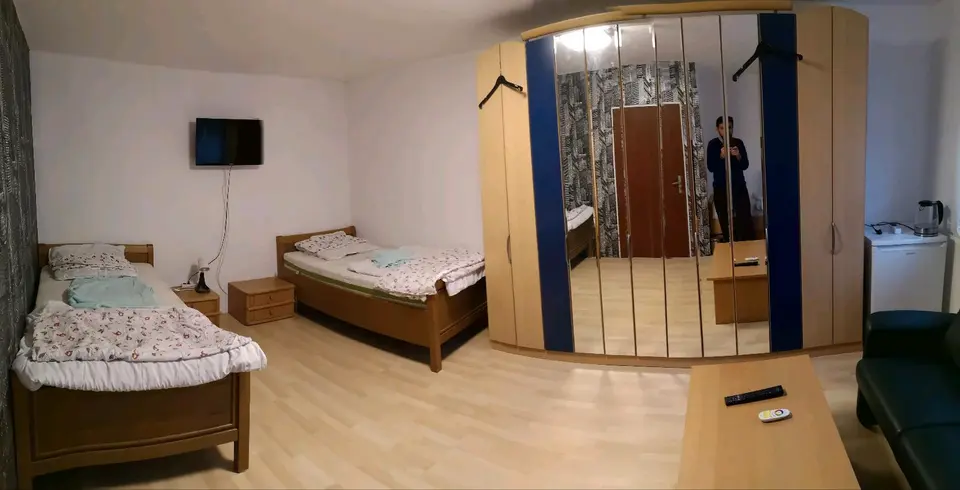 WG-Zimmer mit 220 m² in Grevenbroich – Bild 6