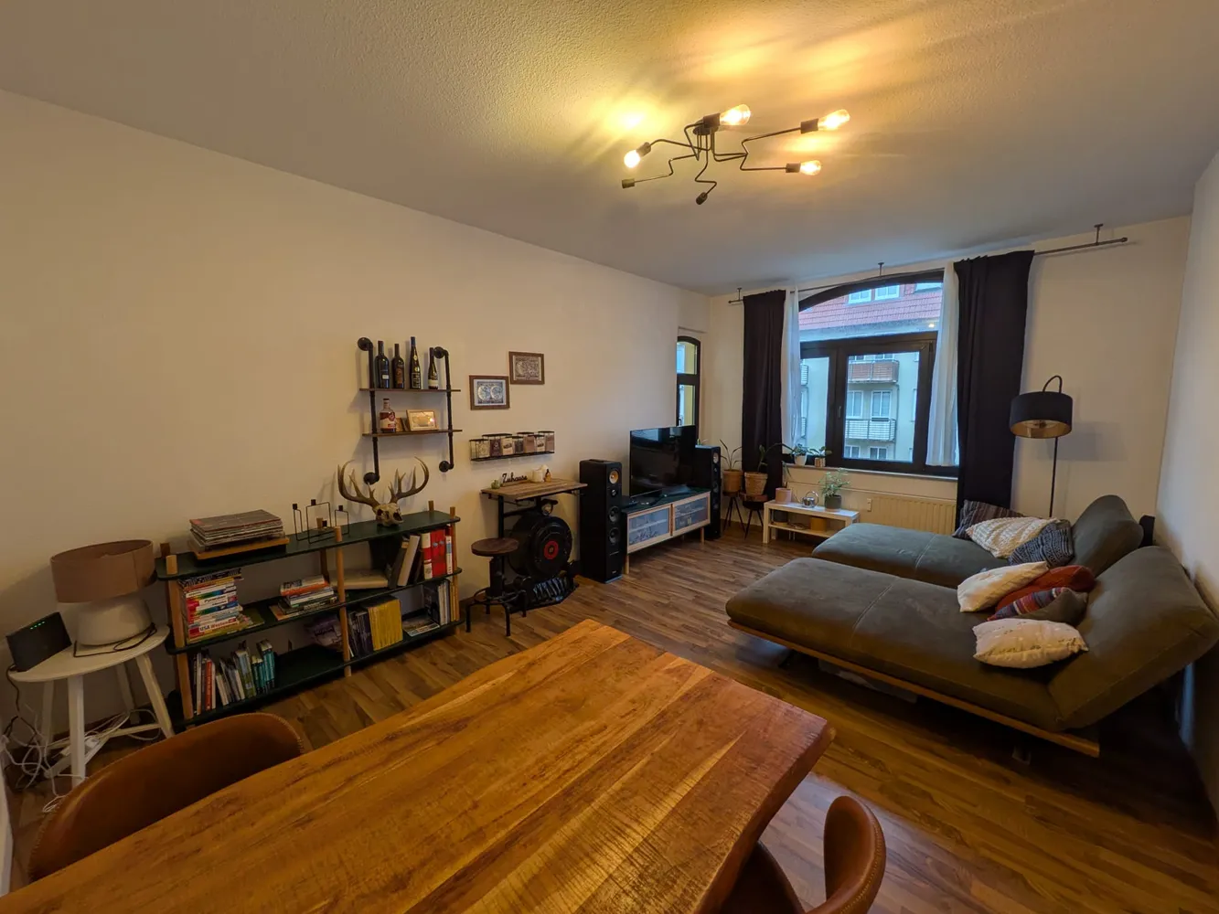 3 Zimmer Wohnung mit 83 m² in Magdeburg – Bild 1