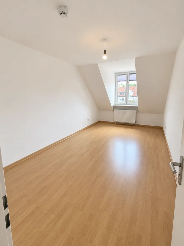 4 Zimmer Wohnung mit 116 m² in Regensburg – Bild 2