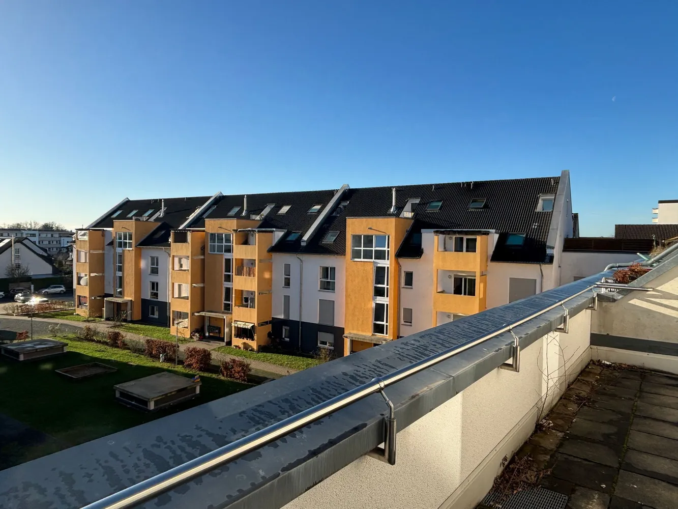 2 Zimmer Wohnung mit 81 m² in Köln – Bild 1