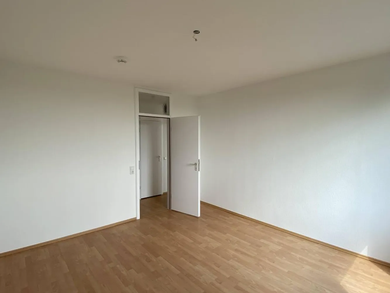 2 Zimmer Wohnung mit 65 m² in Duisburg – Bild 6
