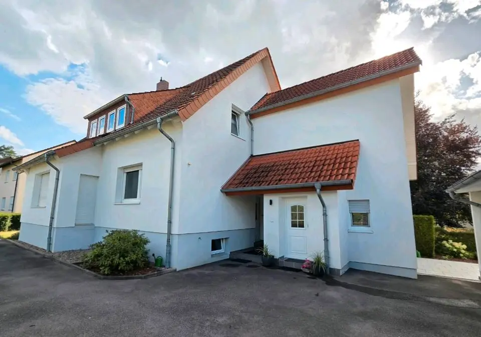2 Zimmer Wohnung mit 80 m² in Detmold – Bild 2