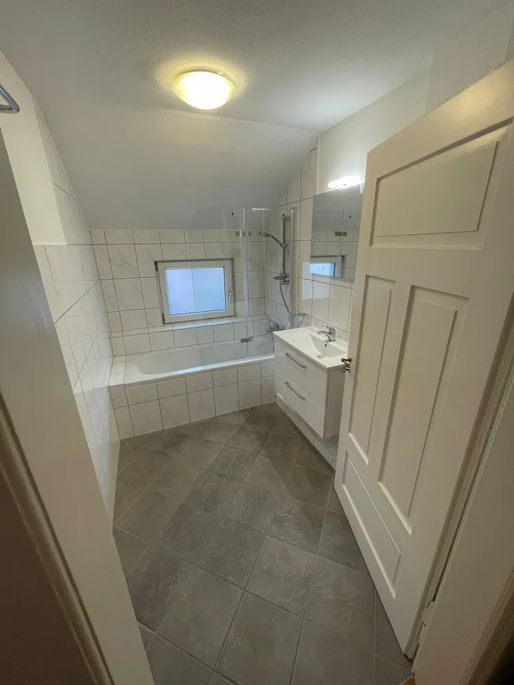 5 Zimmer Wohnung mit 105 m² in Freiburg im Breisgau – Bild 11