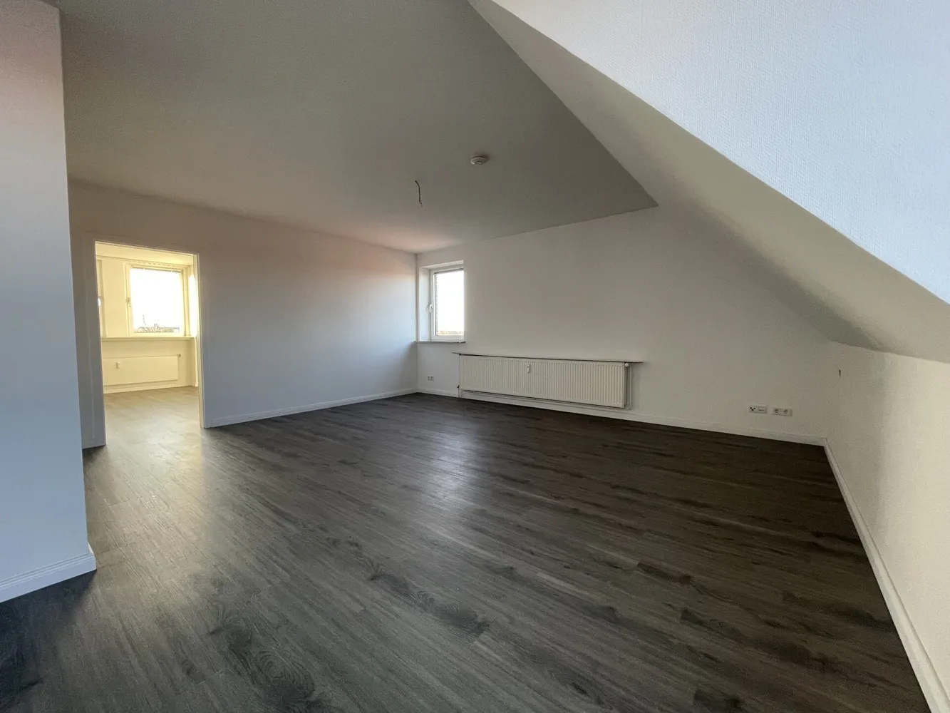 2 Zimmer Wohnung mit 75 m² in Hamburg – Bild 4