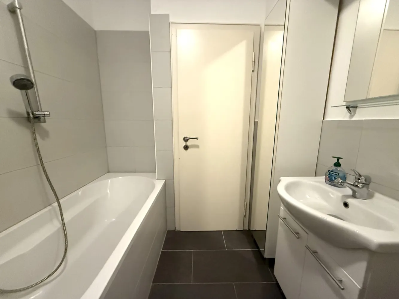 2 Zimmer Wohnung mit 57 m² in Düsseldorf – Bild 7