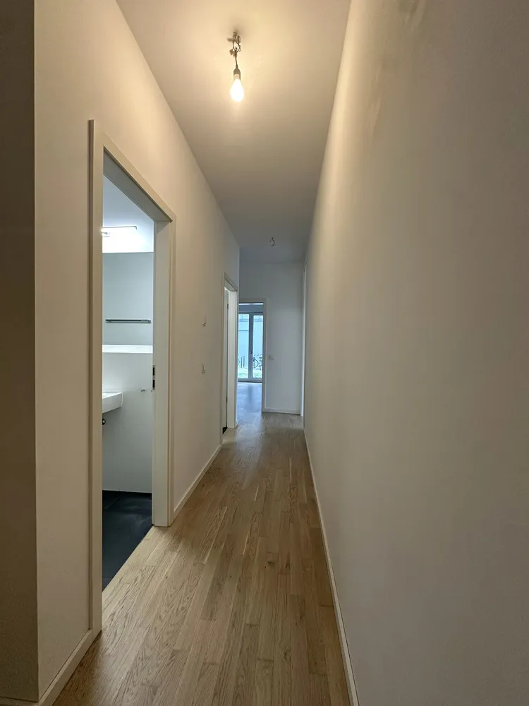 2 Zimmer Wohnung mit 81 m² in Berlin – Bild 2