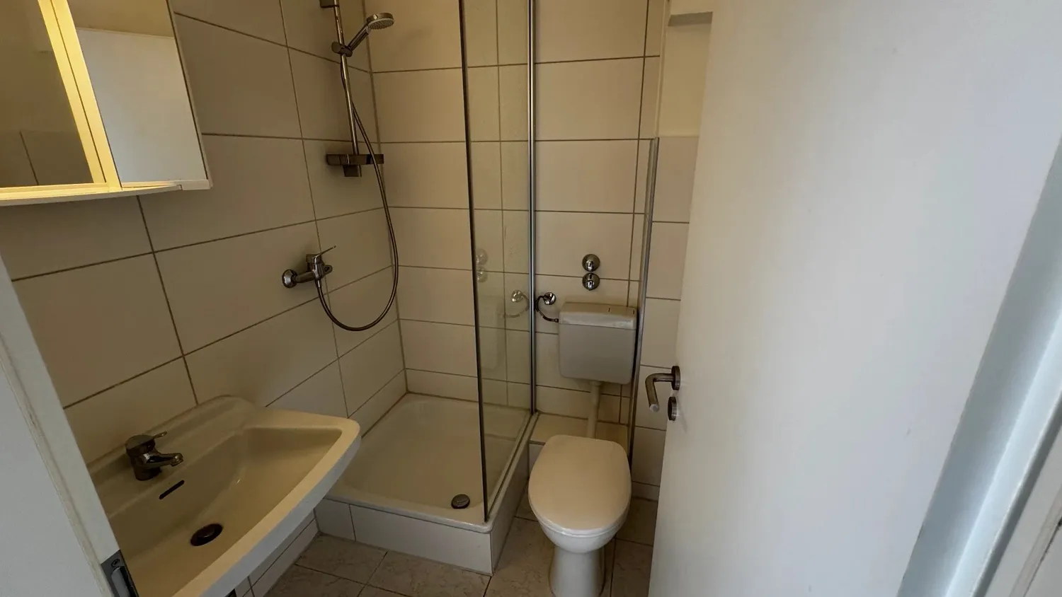 1 Zimmer Wohnung mit 25 m² in Köln – Bild 4