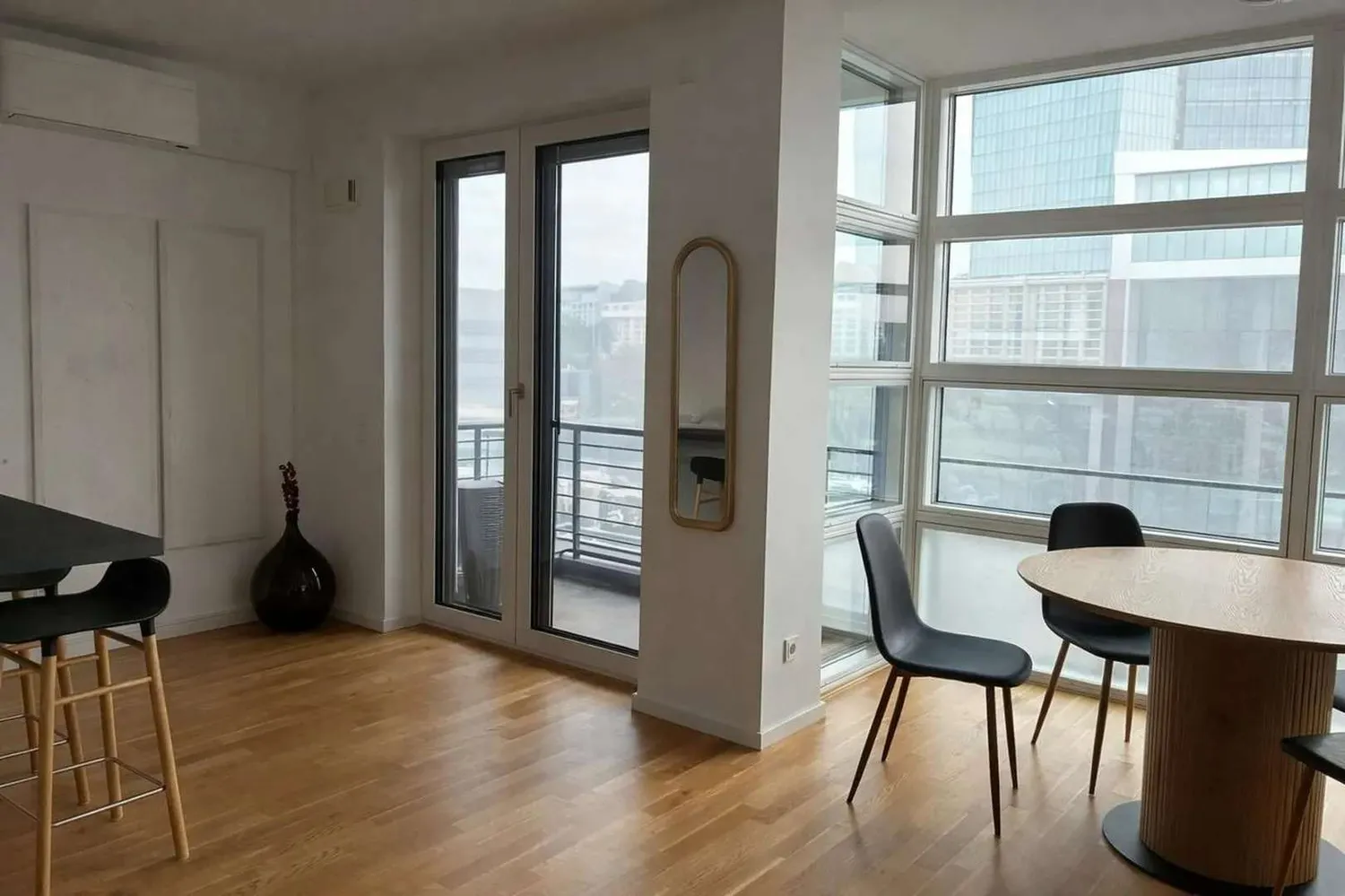 2 Zimmer Wohnung mit 72 m² in Frankfurt am Main – Bild 3