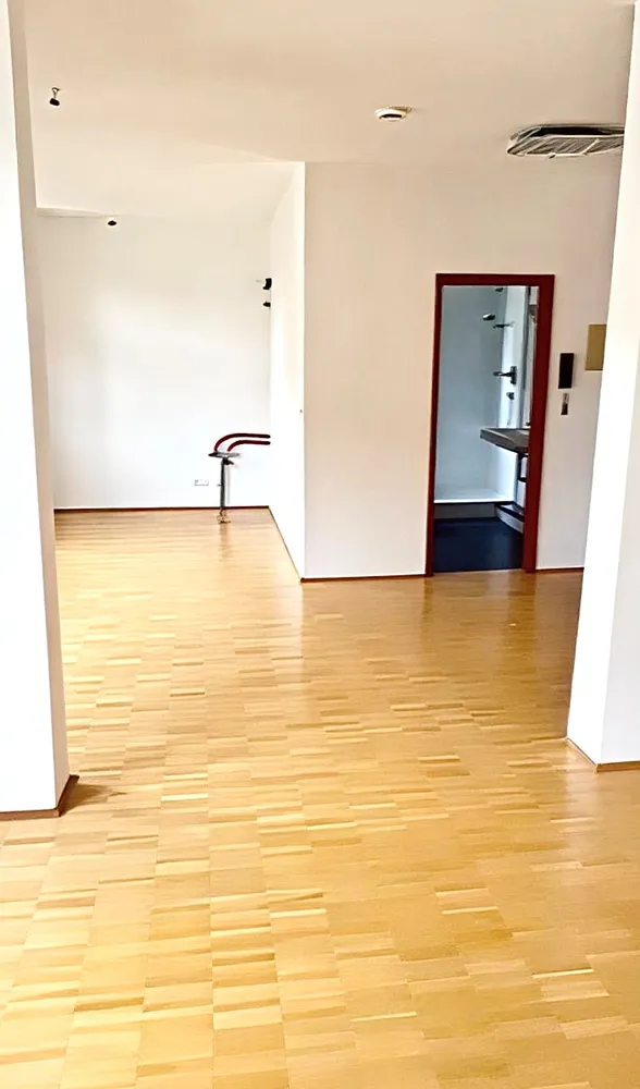 2 Zimmer Wohnung mit 42 m² in Stuttgart – Bild 4