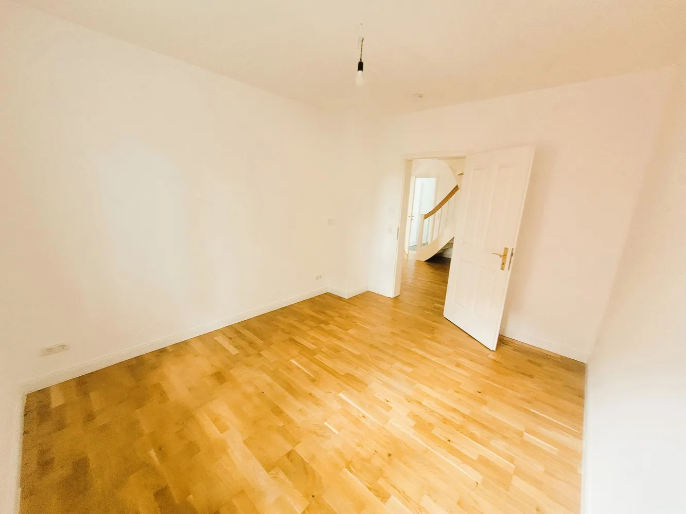5 Zimmer Wohnung mit 112 m² in Berlin – Bild 8