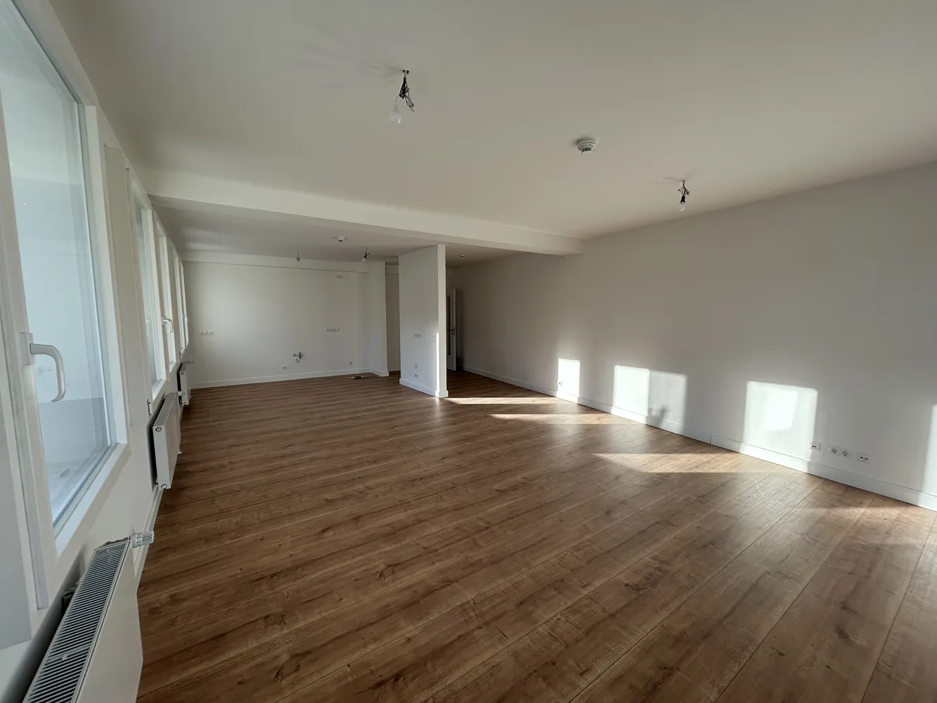 3 Zimmer Wohnung mit 104 m² in Schwerin – Bild 1