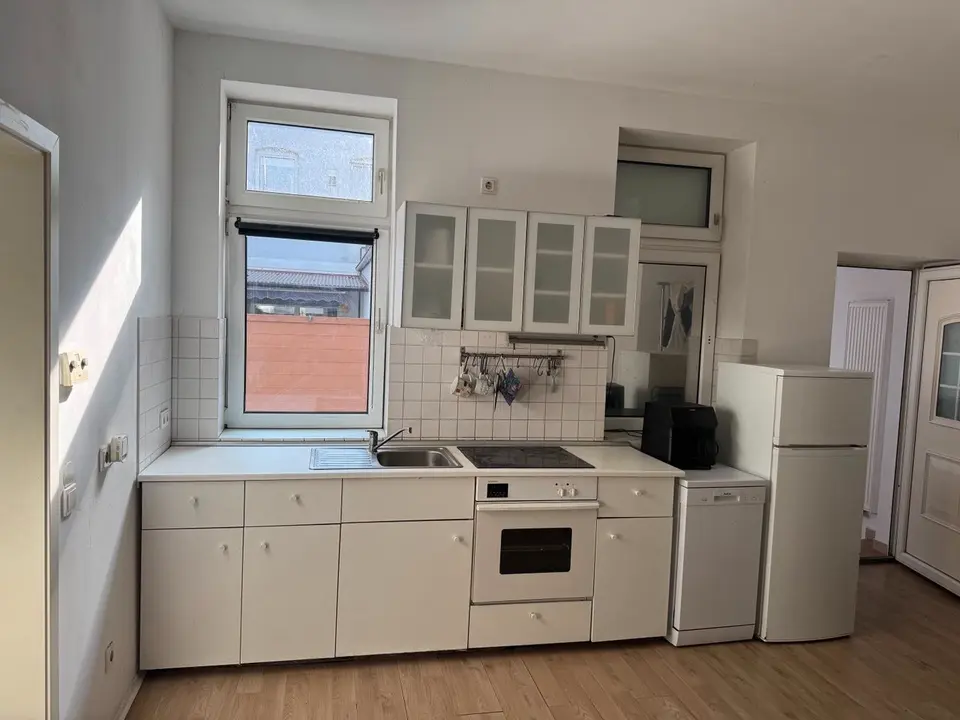2 Zimmer Wohnung mit 35 m² in Leverkusen – Bild 2