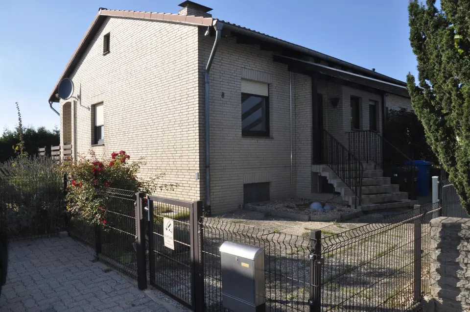 6 room house with 312 m² in Wolfsburg – Photo 7