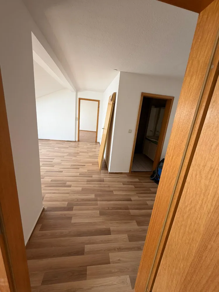 2 Zimmer Wohnung mit 62 m² in Altenburg – Bild 2