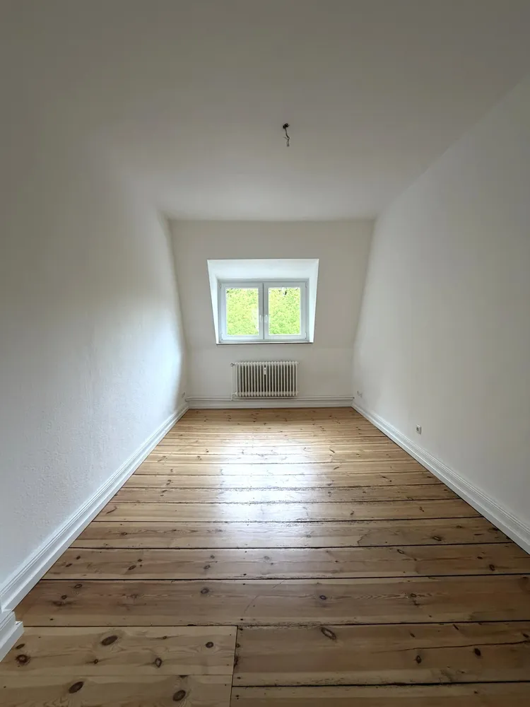 6 Zimmer Wohnung mit 180 m² in Hamburg – Bild 6