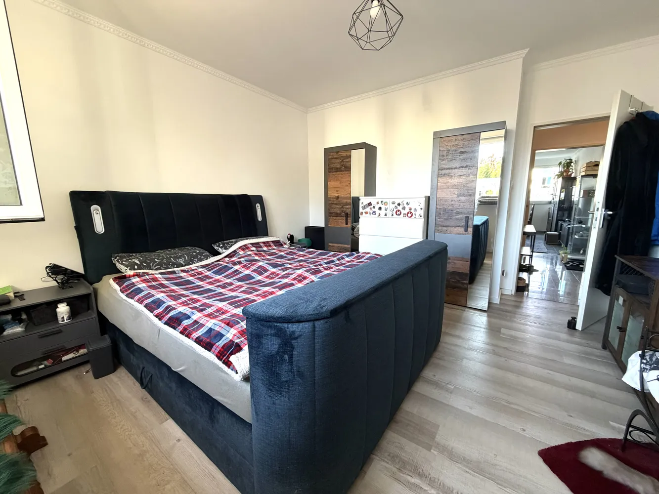 3 Zimmer Wohnung mit 1043 m² in Hürth – Bild 2