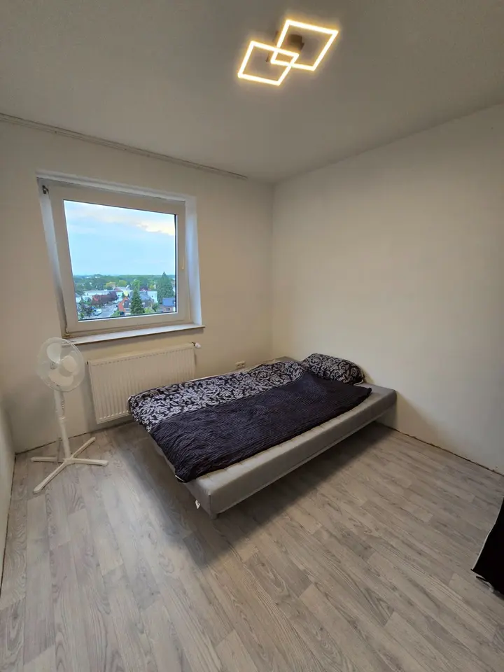 WG-Zimmer mit 80 m² in Langenfeld – Bild 2