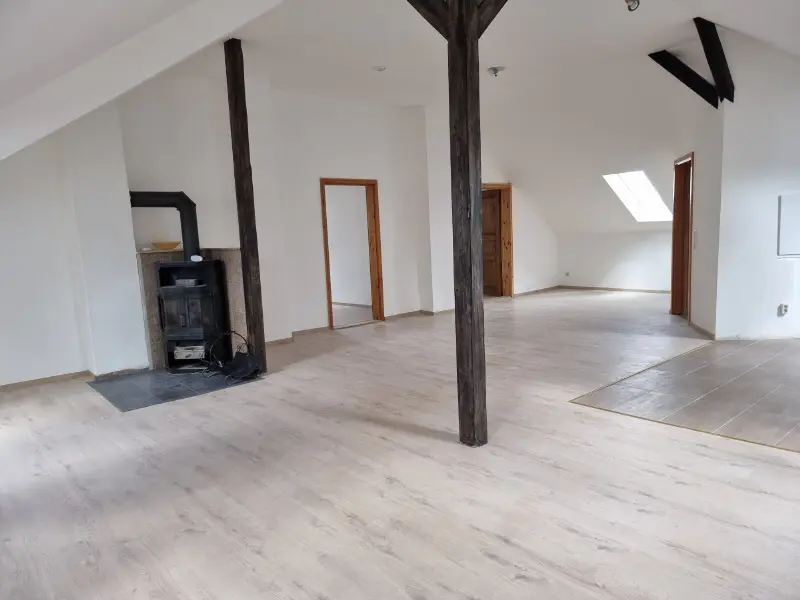 4 Zimmer Wohnung mit 120 m² in Crimmitschau – Bild 1