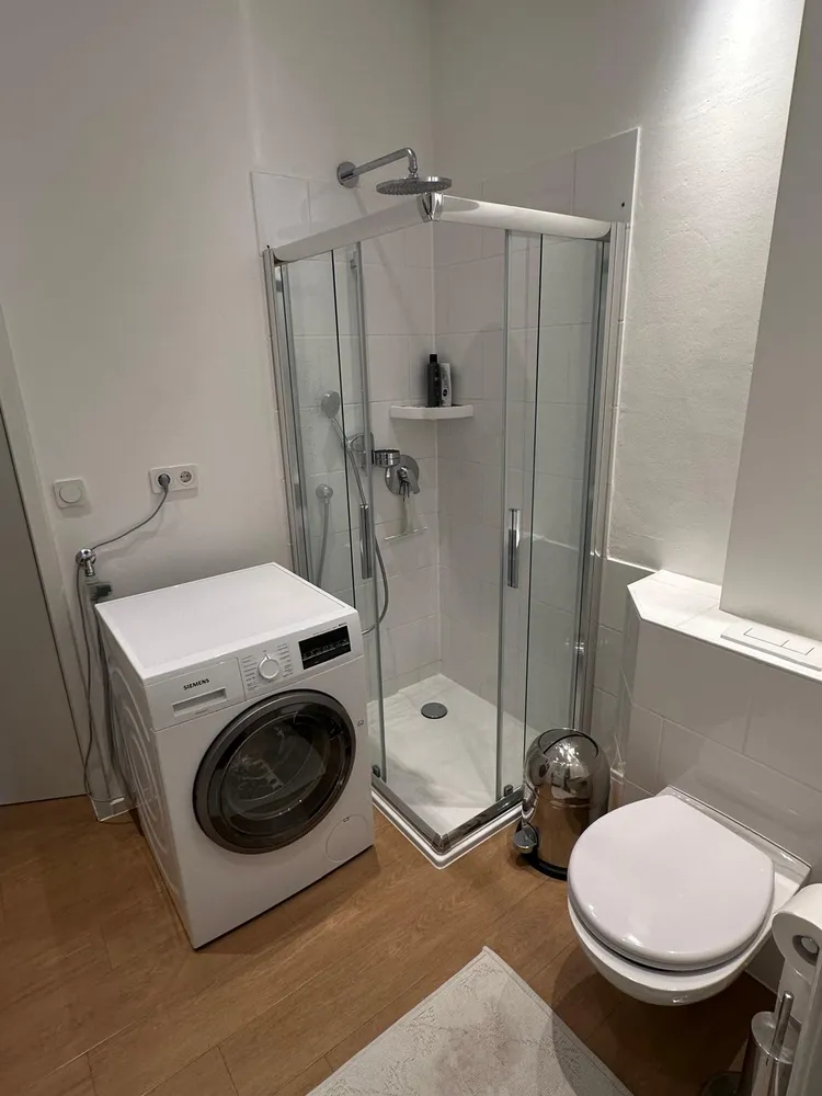 5 Zimmer Wohnung mit 120 m² in München – Bild 8