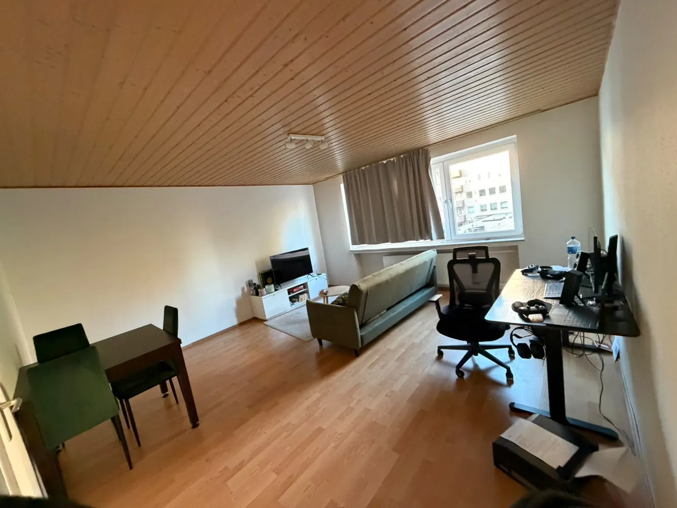 2 Zimmer Wohnung mit 70 m² in Neuss – Bild 1