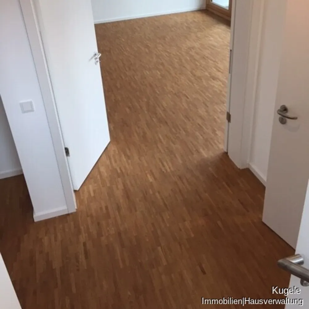 4 Zimmer Wohnung mit 166 m² in München – Bild 9