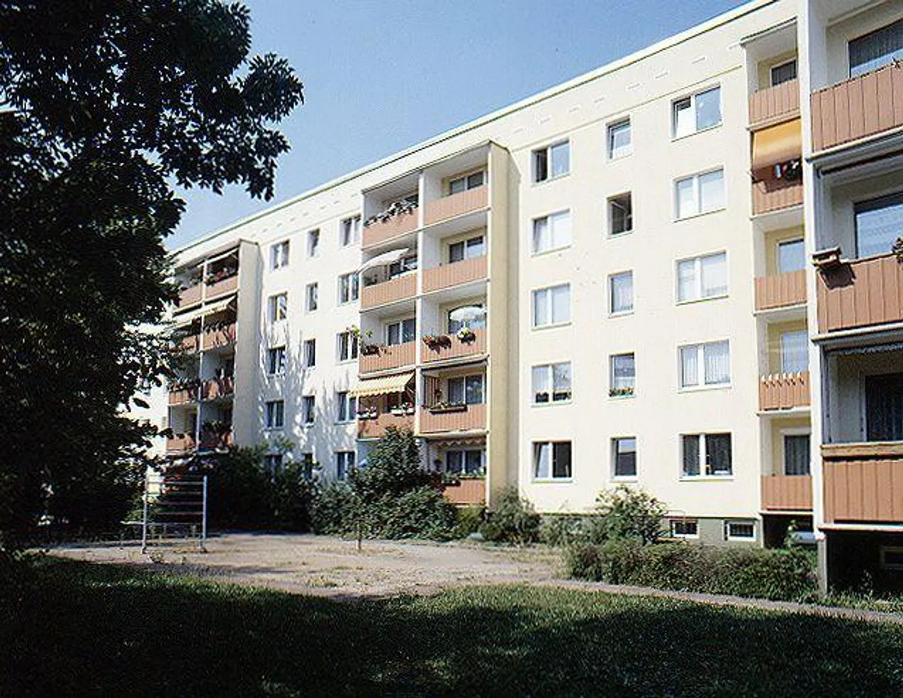 2 room apartment with 40 m² in Dresden – Photo 2