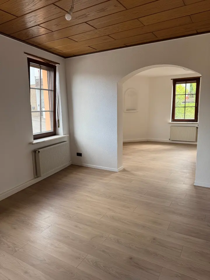 10 Zimmer Haus mit 209 m² in Saarbrücken – Bild 2