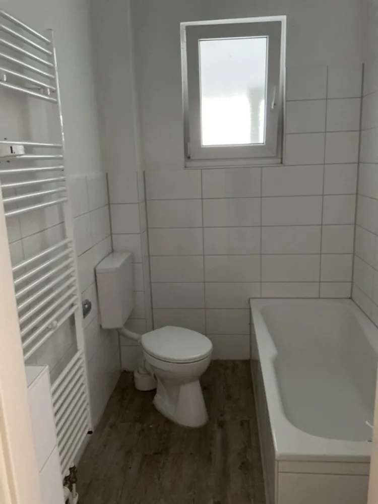 4 room apartment with 80 m² in Ludwigshafen am Rhein – Photo 8