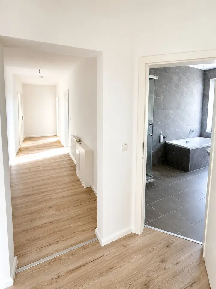 3 Zimmer Wohnung mit 106 m² in Limbach-Oberfrohna – Bild 2