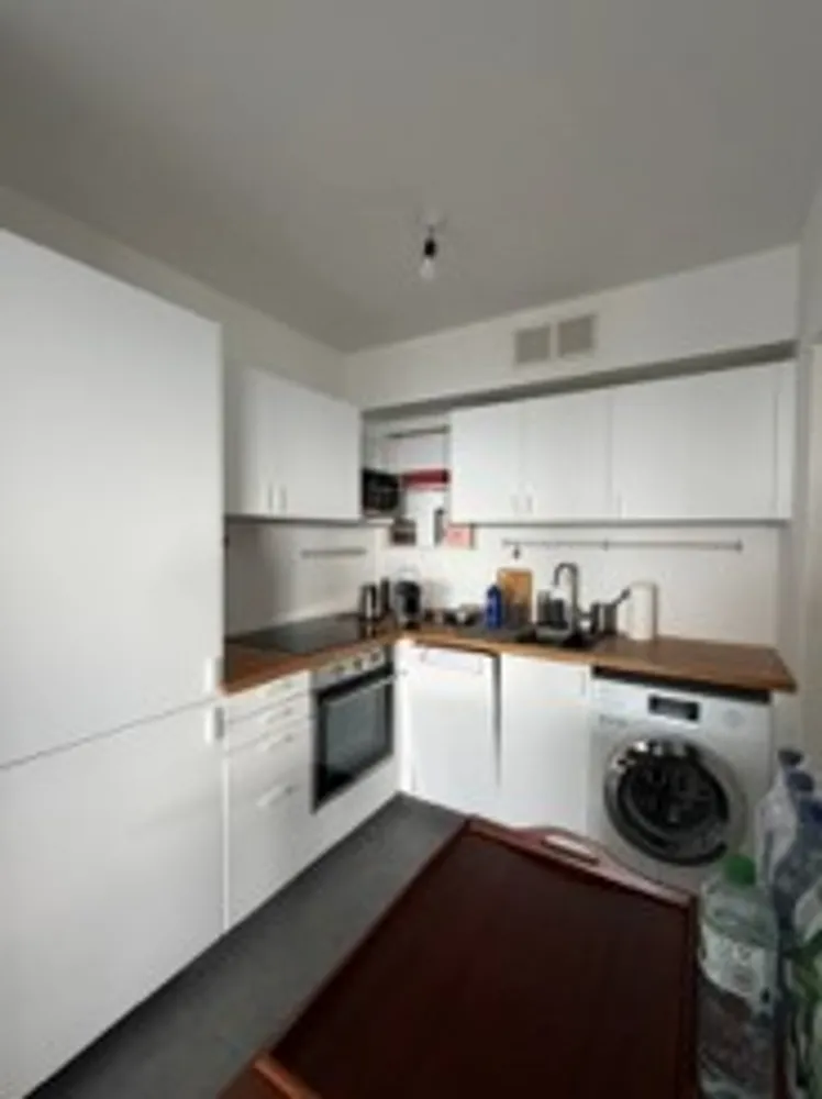 2 Zimmer Wohnung mit 87 m² in München – Bild 3