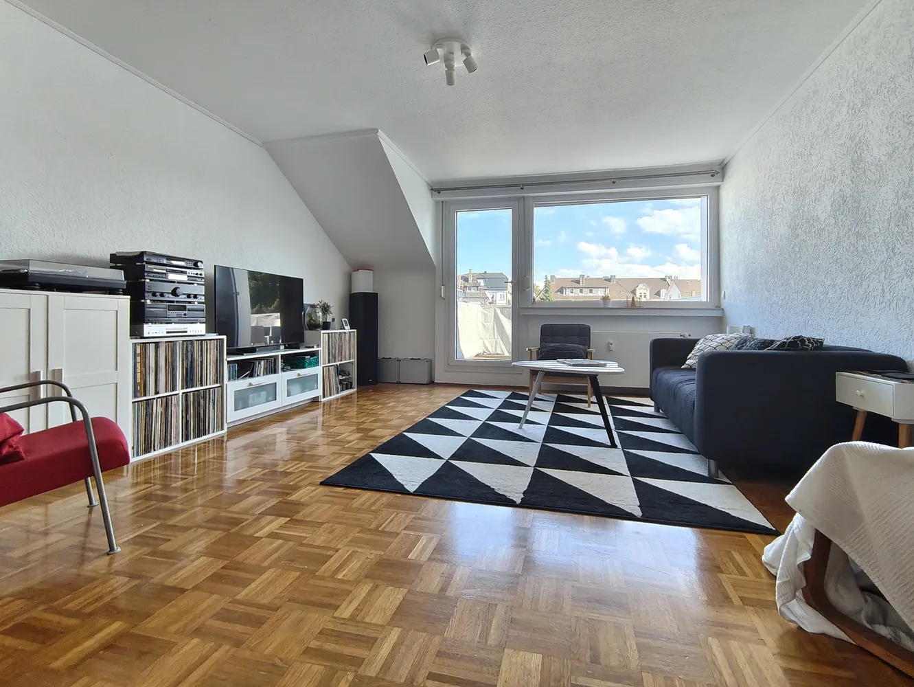 4 Zimmer Wohnung mit 90 m² in Solingen – Bild 1