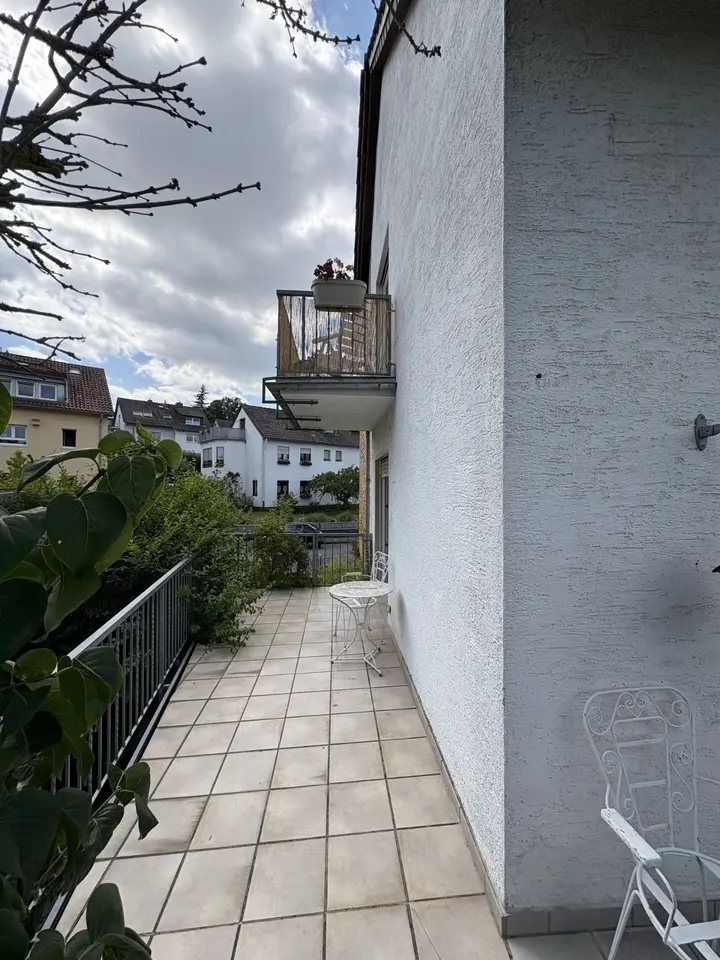 5 Zimmer Wohnung mit 133 m² in Wiesbaden – Bild 5