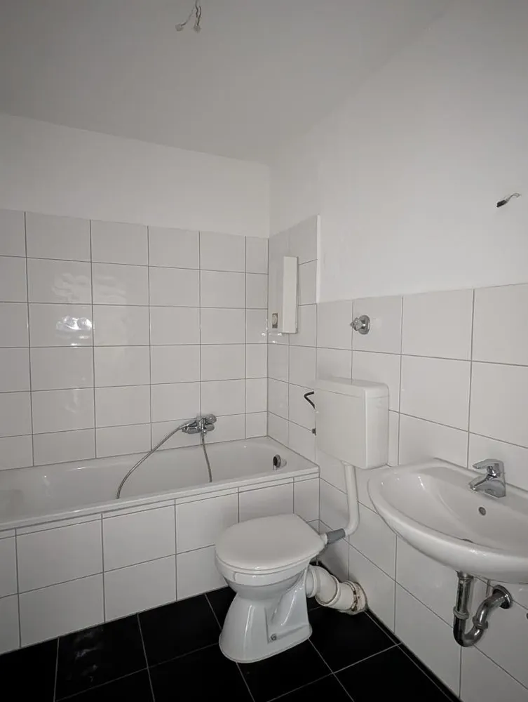 3 room apartment with 72 m² in Duisburg – Photo 3