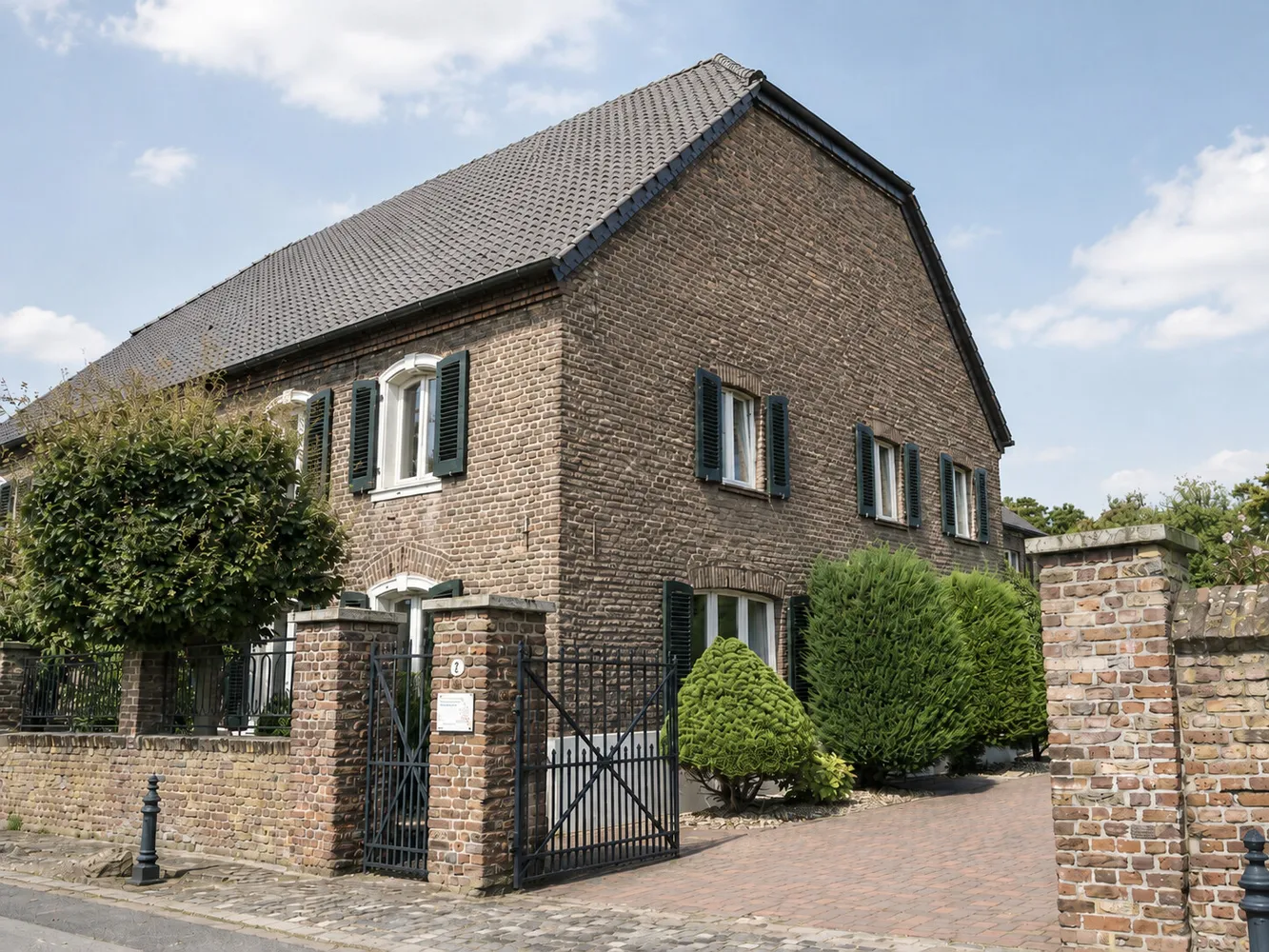 5 Zimmer Haus mit 190 m² in Duisburg – Bild 2