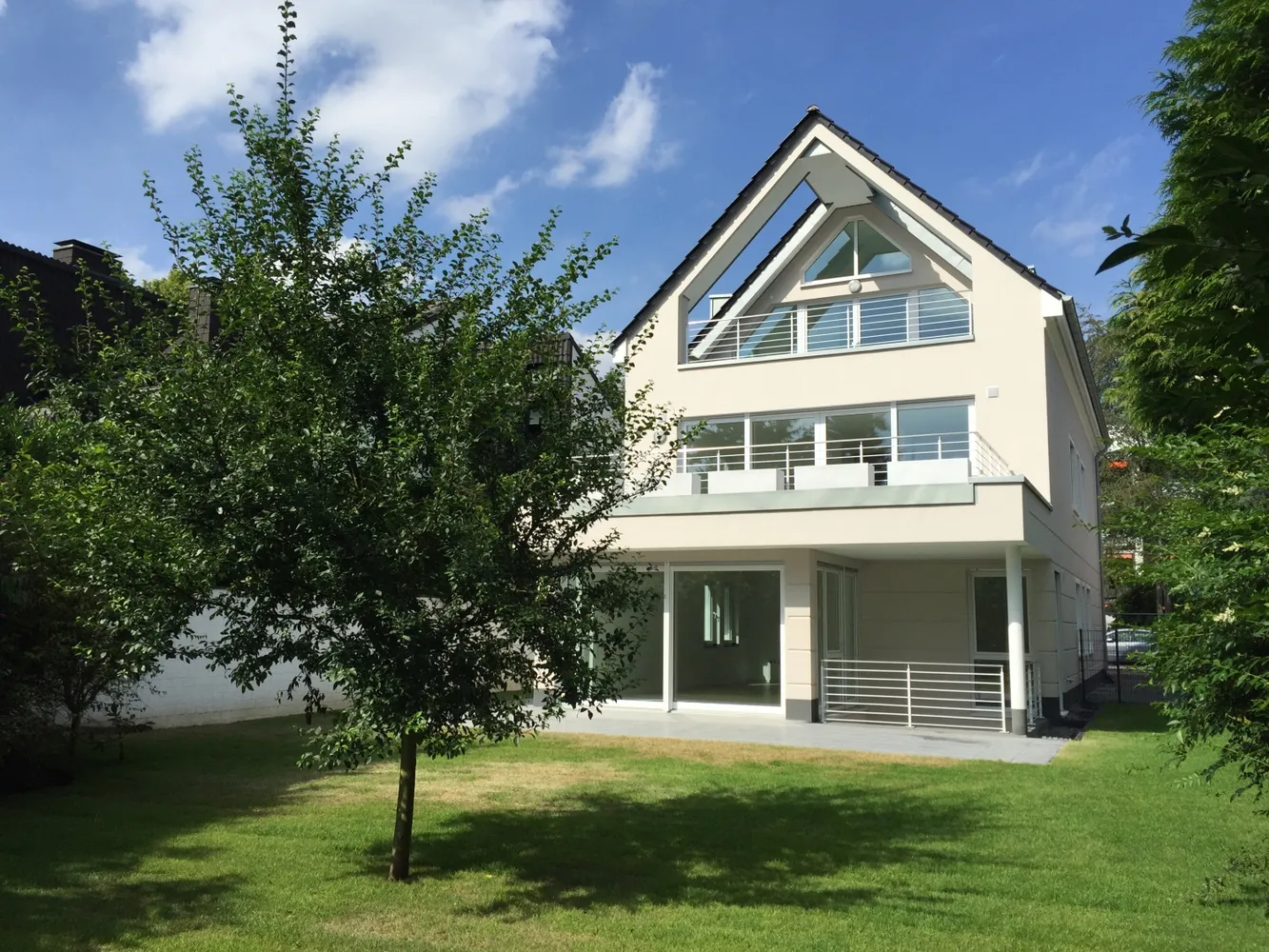 2 room apartment with 72 m² in Cologne – Photo 11
