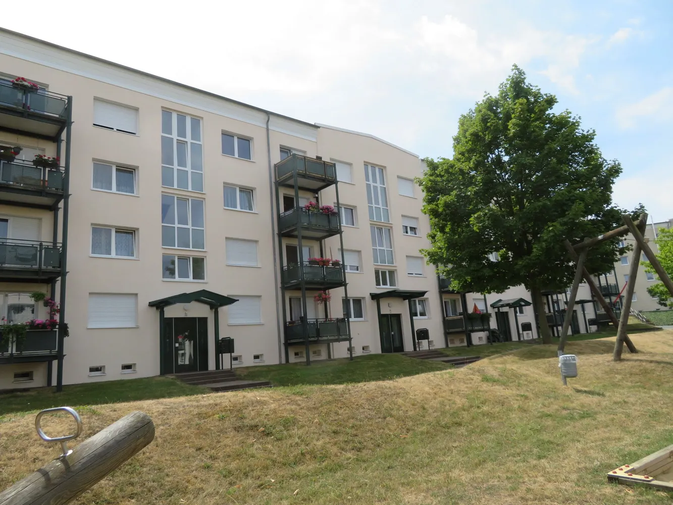 3 Zimmer Wohnung mit 68 m² in Naumburg (Saale) – Bild 1