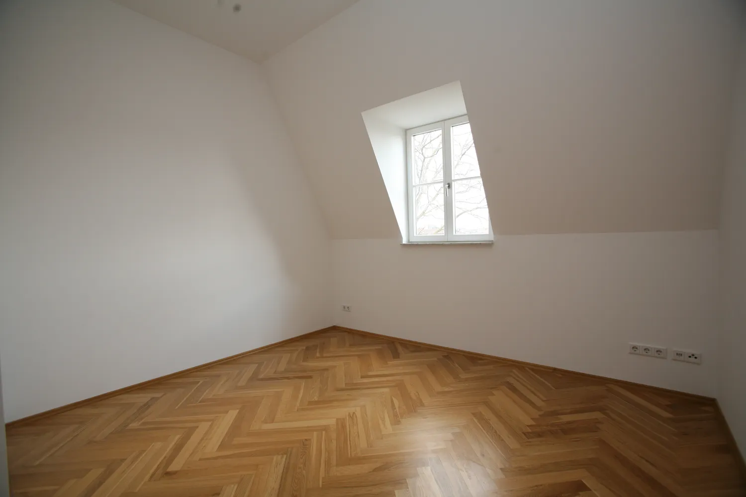 5 Zimmer Wohnung mit 166 m² in Leipzig – Bild 3