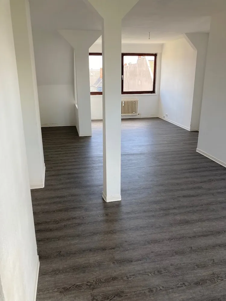 2 Zimmer Wohnung mit 70 m² in Berlin – Bild 1