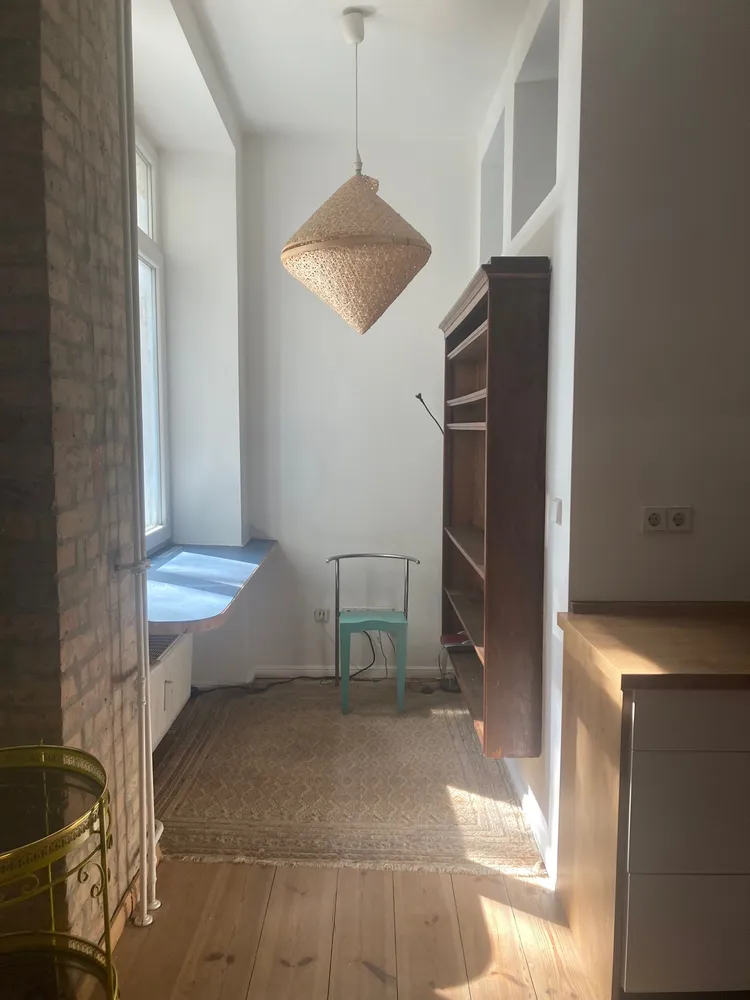 2 Zimmer Wohnung mit 77 m² in Berlin – Bild 2