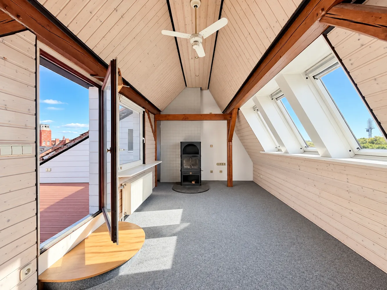 5 Zimmer Wohnung mit 120 m² in Hannover – Bild 2