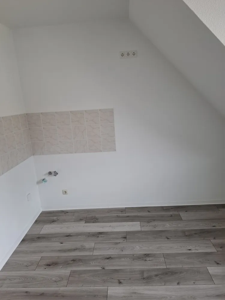 2 Zimmer Wohnung mit 68 m² in Crimmitschau – Bild 1