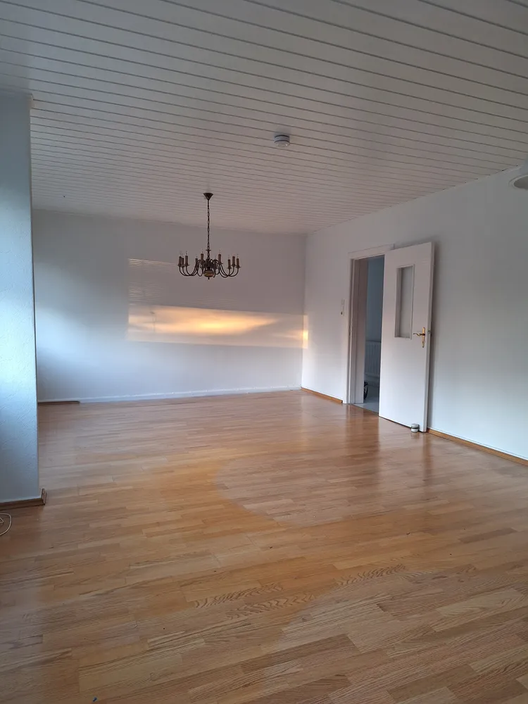 4 Zimmer Wohnung mit 75 m² in Lübeck – Bild 2