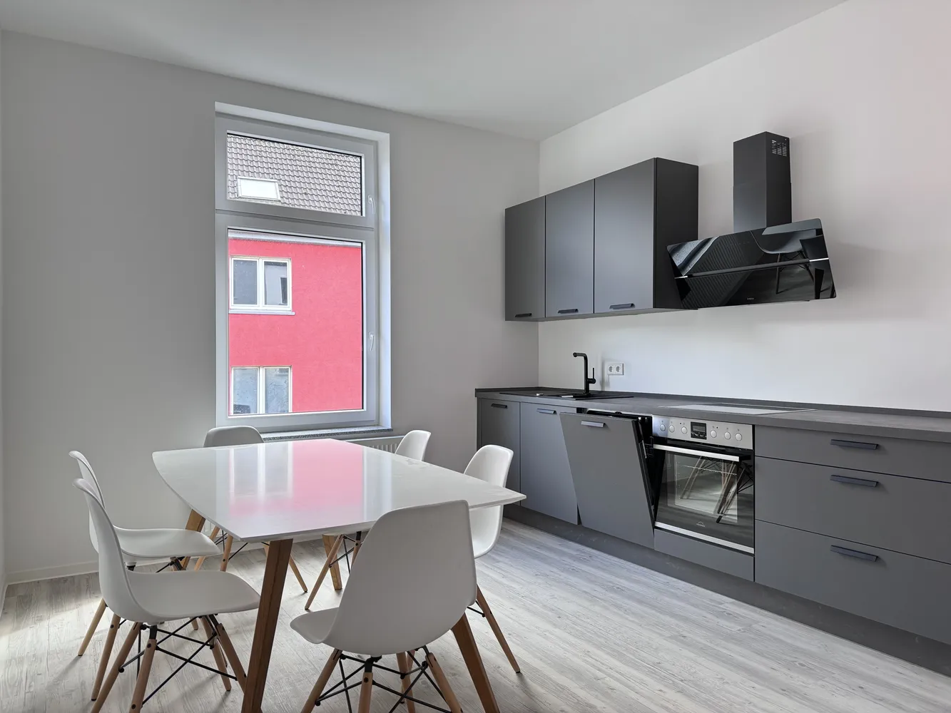 4 Zimmer Wohnung mit 110 m² in Bochum – Bild 1