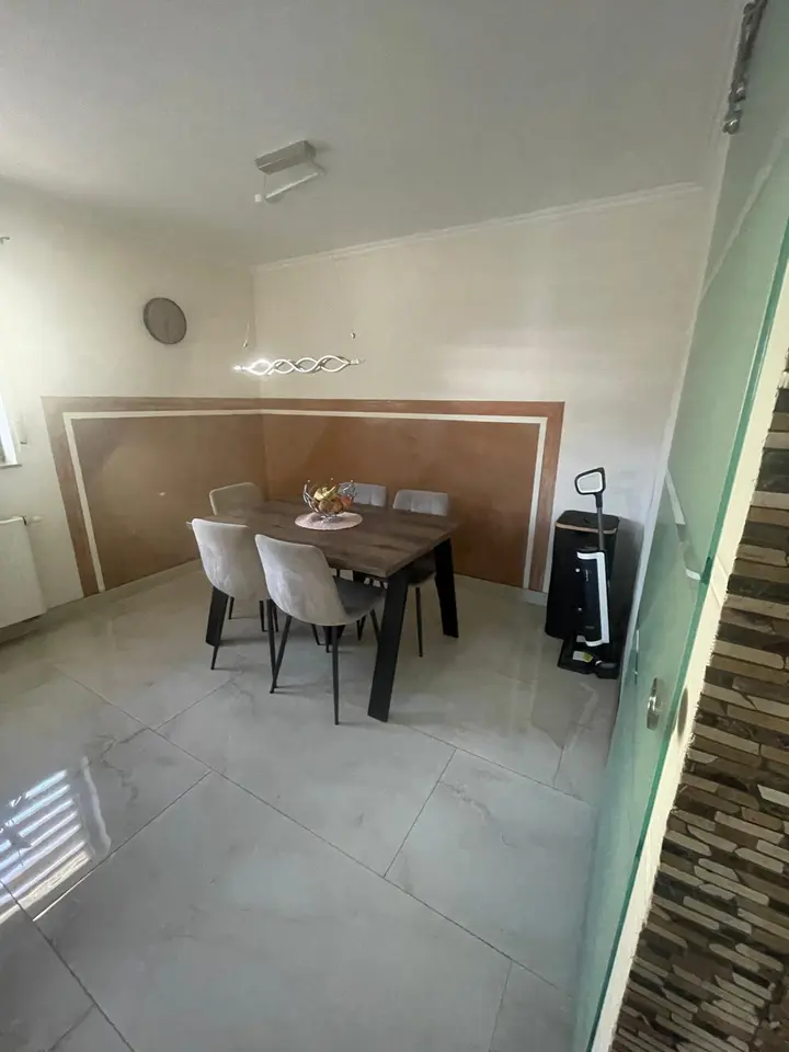 6 Zimmer Haus mit 160 m² in Metzingen – Bild 6