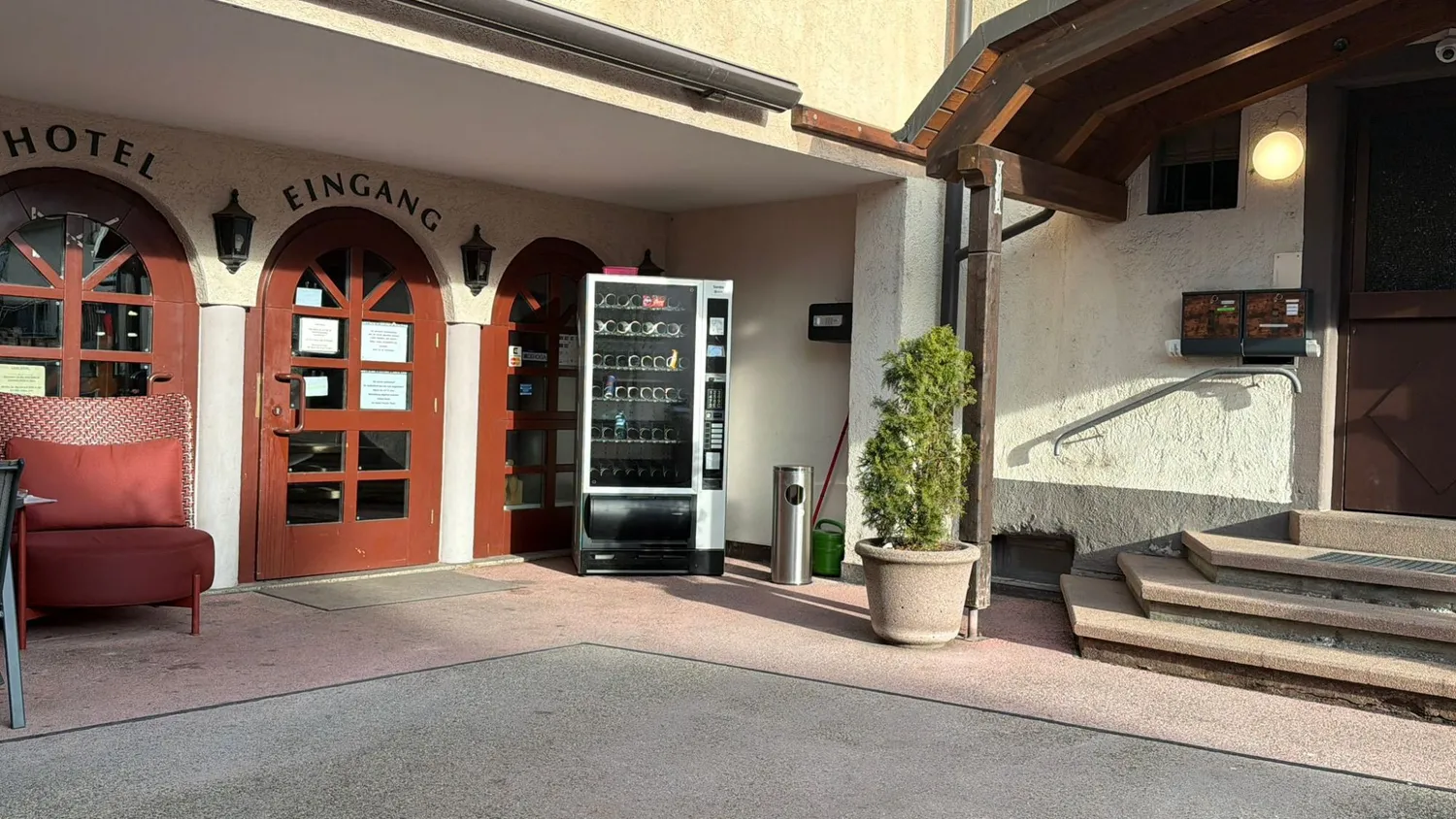 Shared room with 12 m² in Fellbach – Photo 6