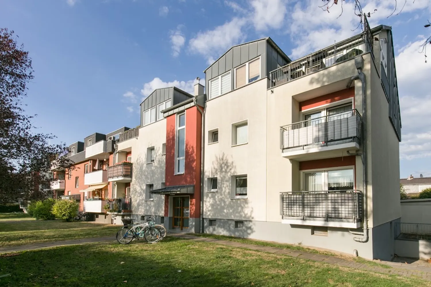 3 Zimmer Wohnung mit 75 m² in Köln – Bild 1