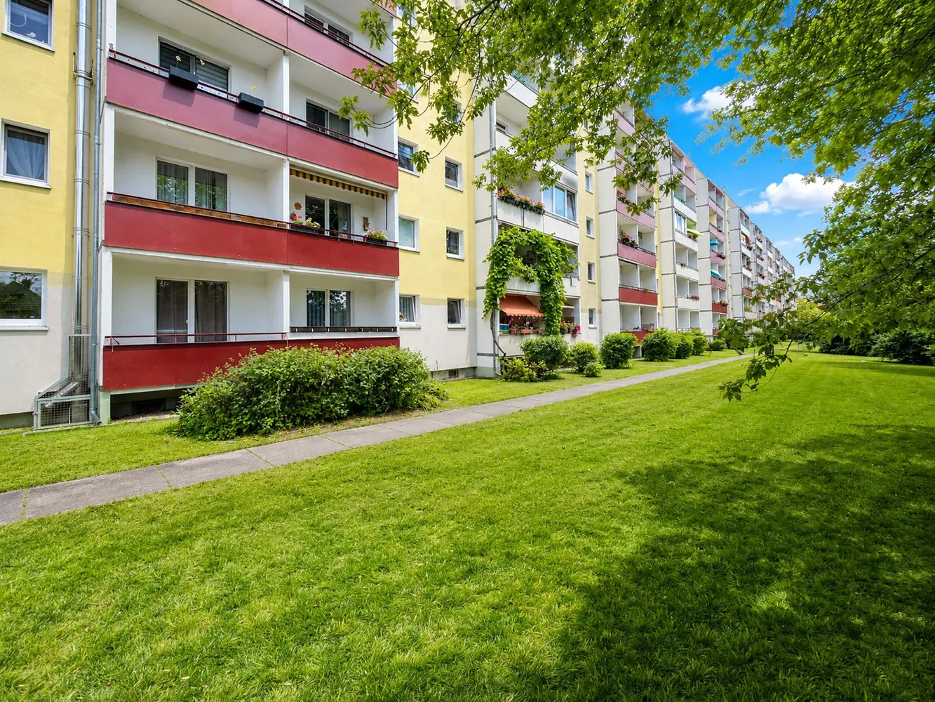 2 room apartment with 49 m² in Magdeburg – Photo 2