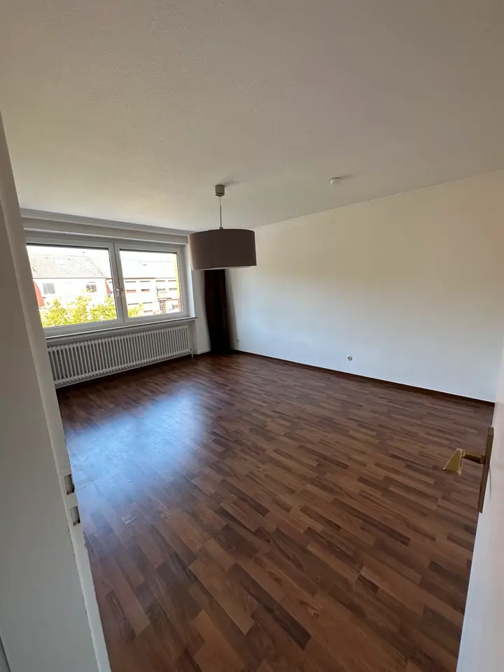 5 Zimmer Haus mit 213 m² in Bremen – Bild 2