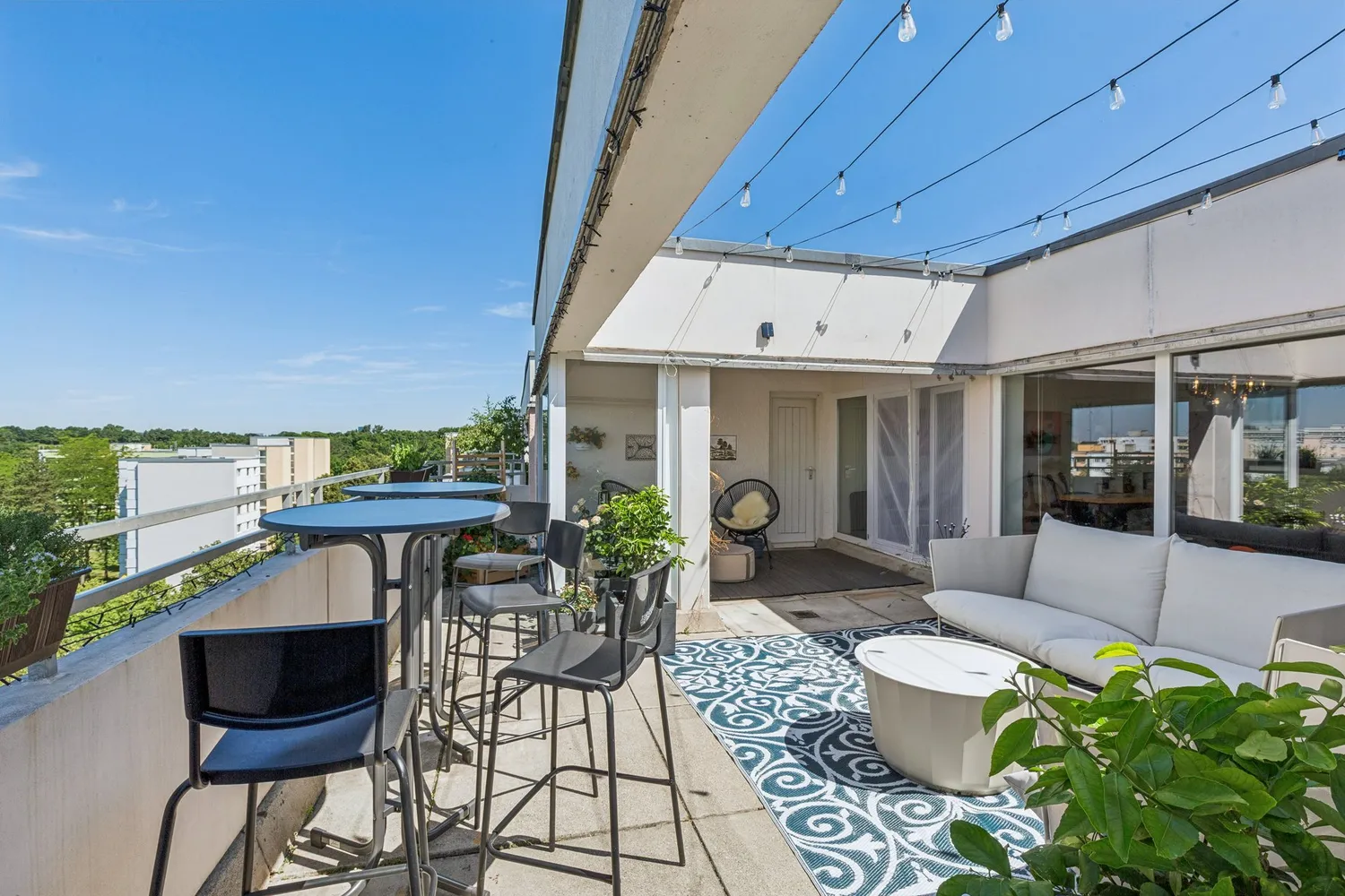 5 Zimmer Wohnung mit 144 m² in München – Bild 3